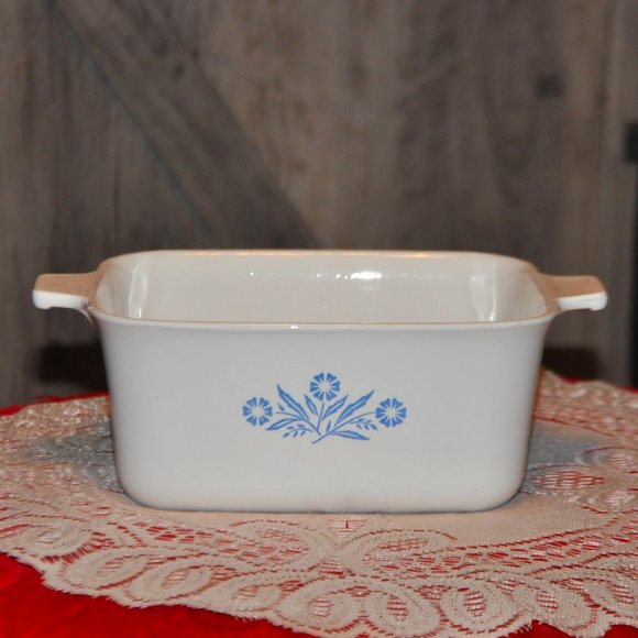 Corningware Other - EUC Corning Ware 7 X 5 1/2 X 3